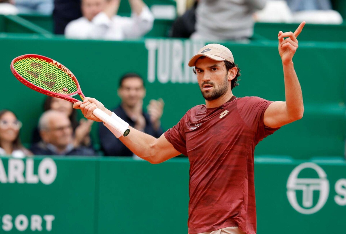 Vacherot Makes History as First Monegasque in Monte-Carlo Semifinals